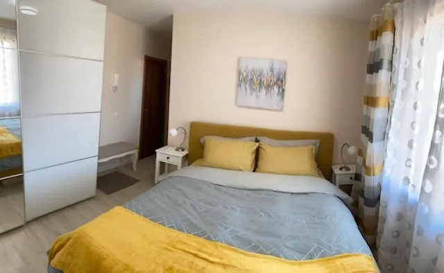 דירות 2 Bed 2 Bath, 4 Min Walk To Slope, Predela2, בנסקו